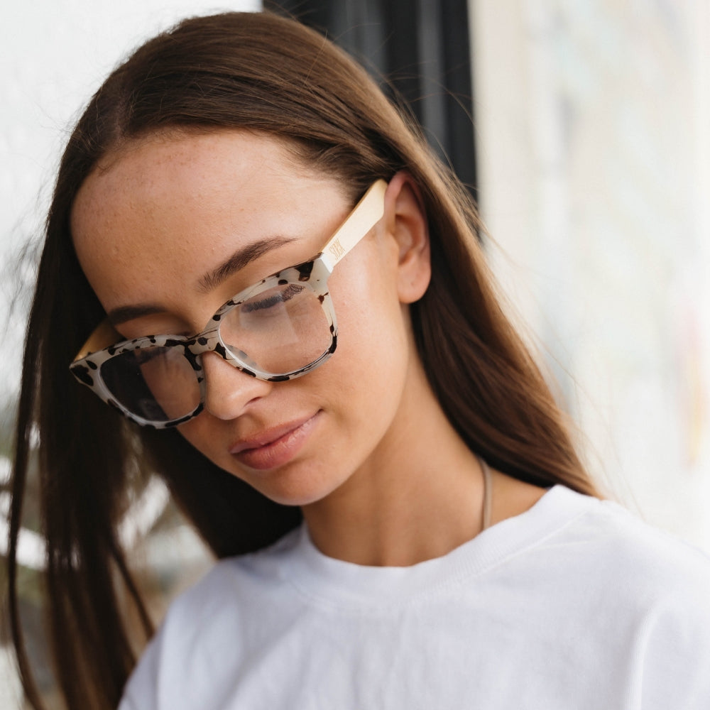 Women's wooden sunglasses