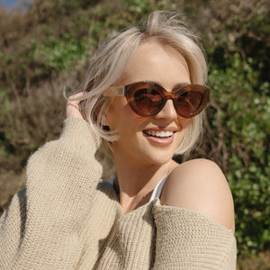 STEVIE MOCHA l Grey Lens l White Maple Arms - Soek Fashion Eyewear Australia